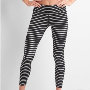 Gap fit striped yoga pant